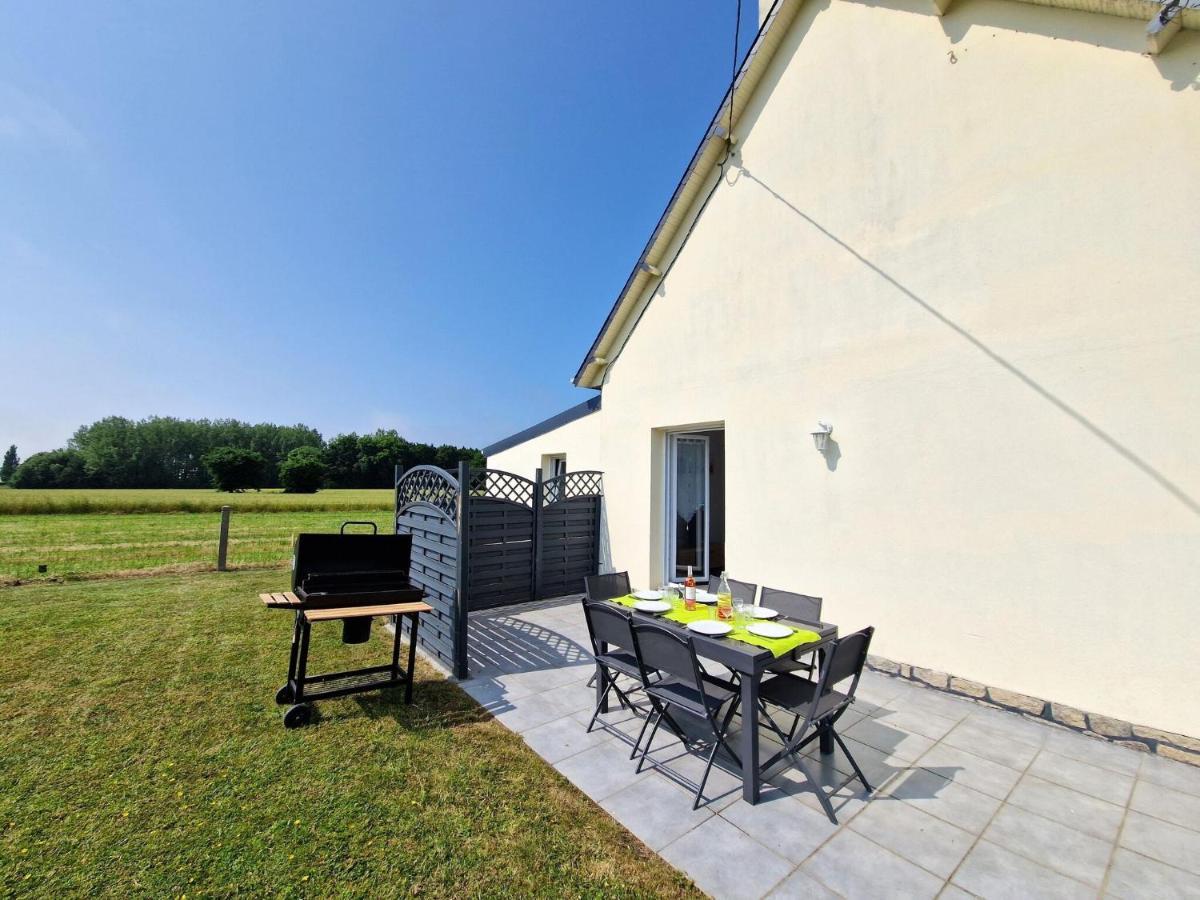 Cottage, Plévenon Kültér fotó
